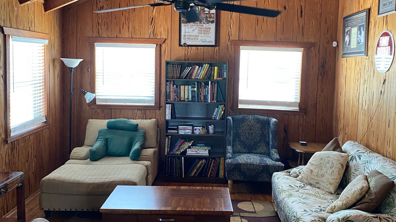 Photo of Livingroom in Panacea