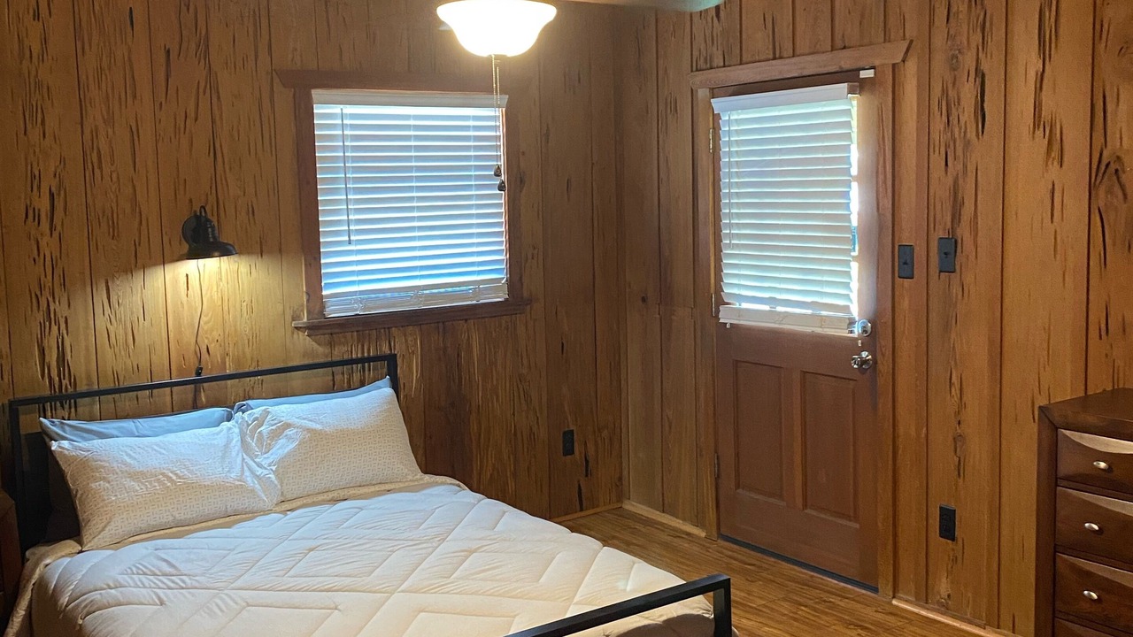 Photo of Bedroom in Panacea
