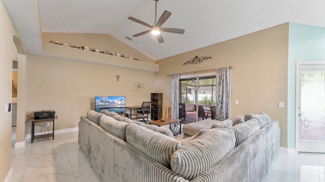 Photo of Livingroom in Port Saint Lucie