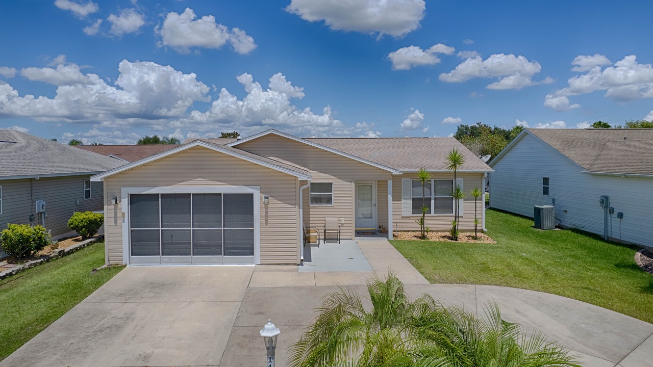 Photo of Outdoor in Duval
