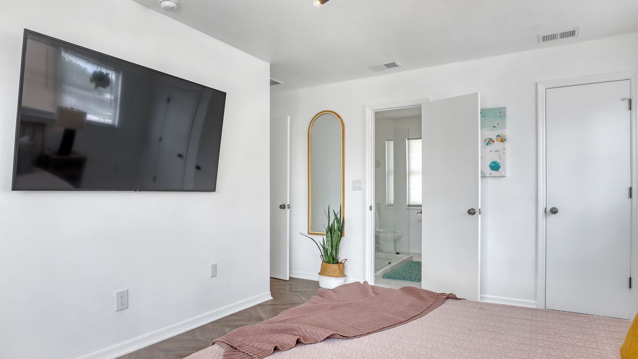 Photo of Bedroom in Indian Harbour Beach