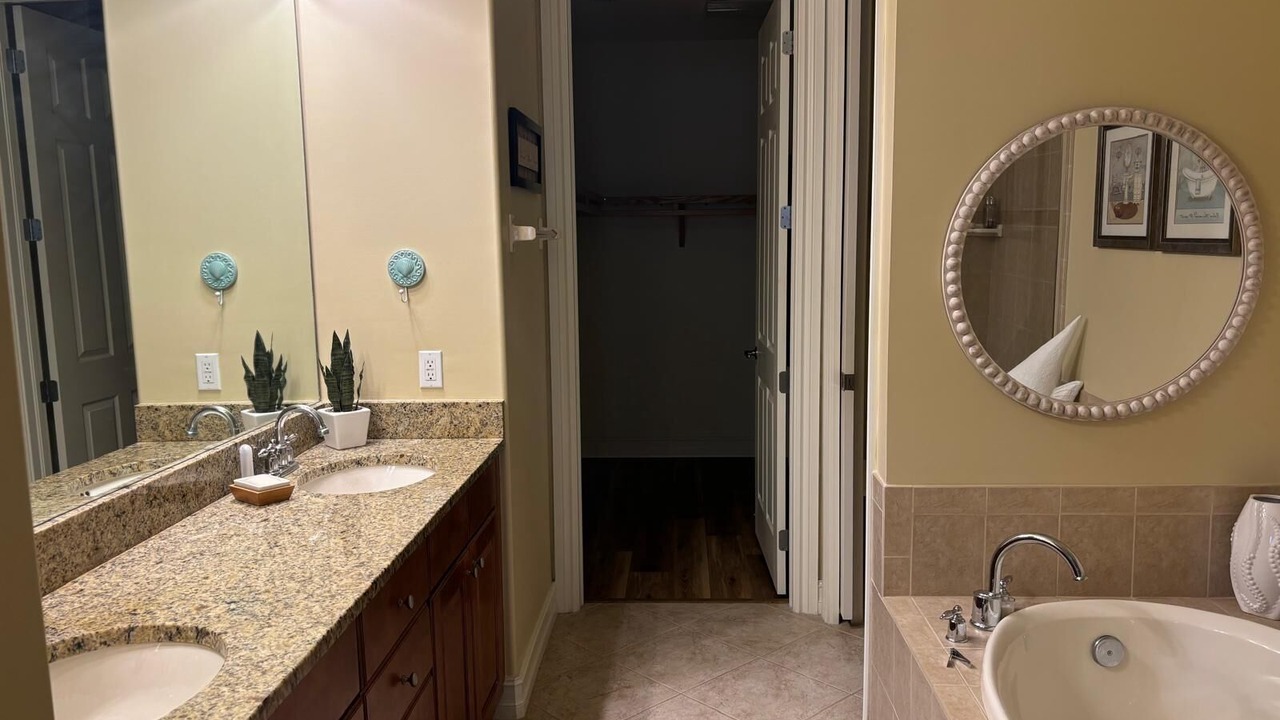 Photo of Bathroom in Ole