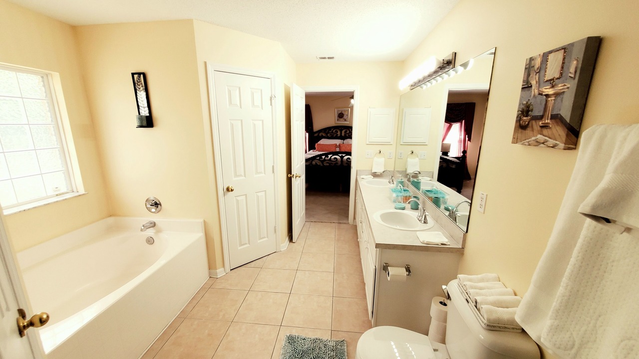 Photo of Bathroom in Port Saint Lucie