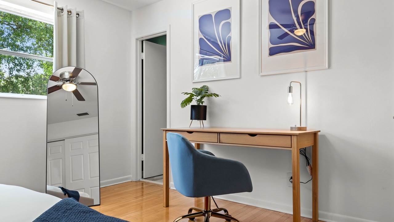 Photo of Bedroom in Bay Crest Park
