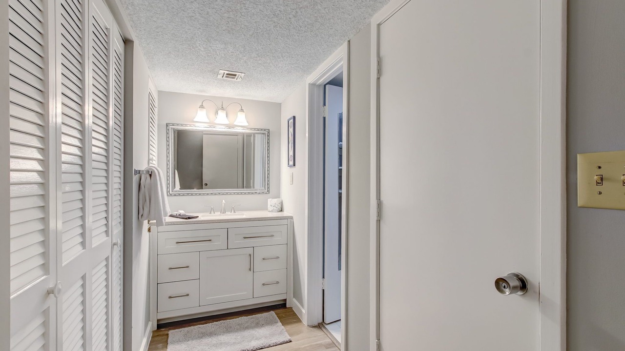 Photo of Bathroom in Fernandina Beach