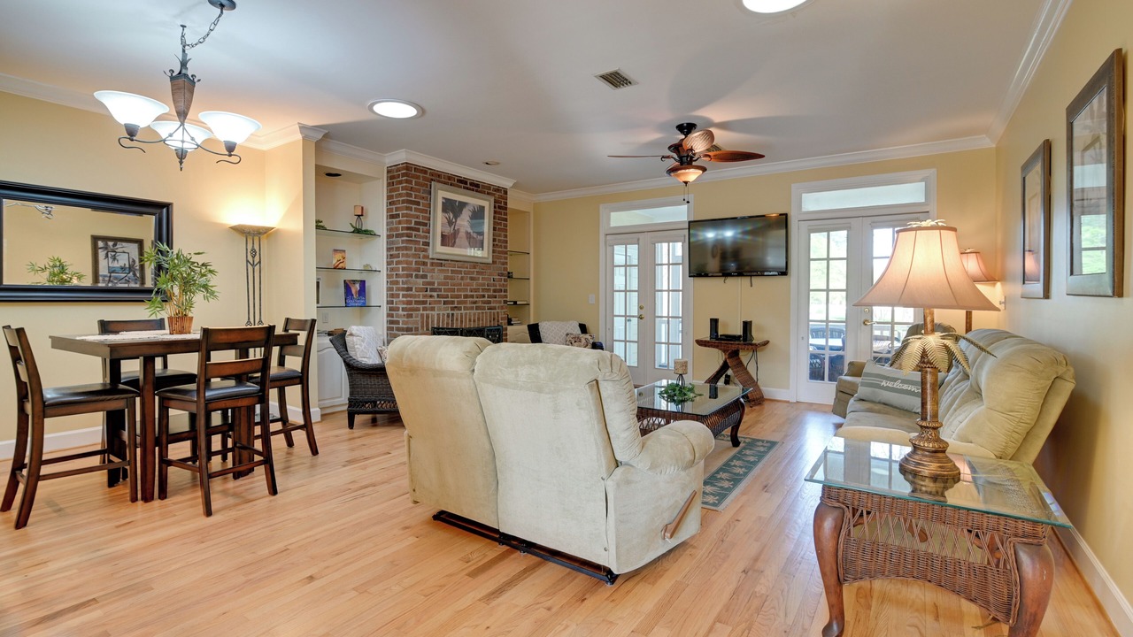 Photo of Livingroom in Murrells Inlet