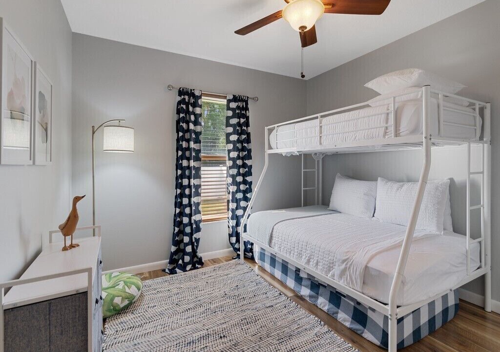 Photo of Bedroom in Sebastian Highlands