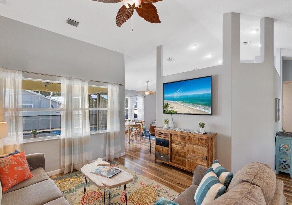 Photo of Livingroom in Sebastian Highlands