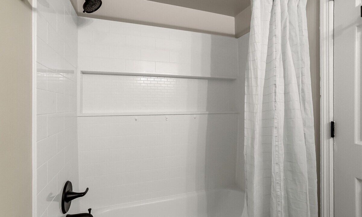 Photo of Bathroom in Fernandina Beach