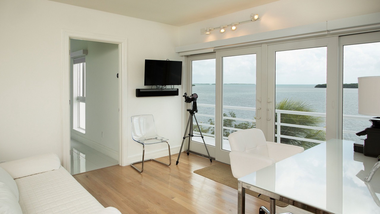 Photo of Livingroom in Cutthroat Harbor Estates