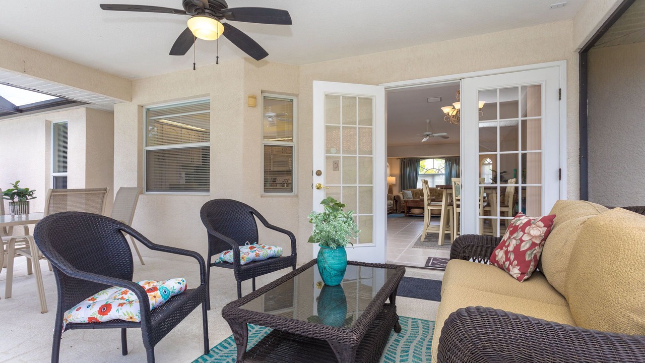 Photo of Livingroom in South Gulf Cove