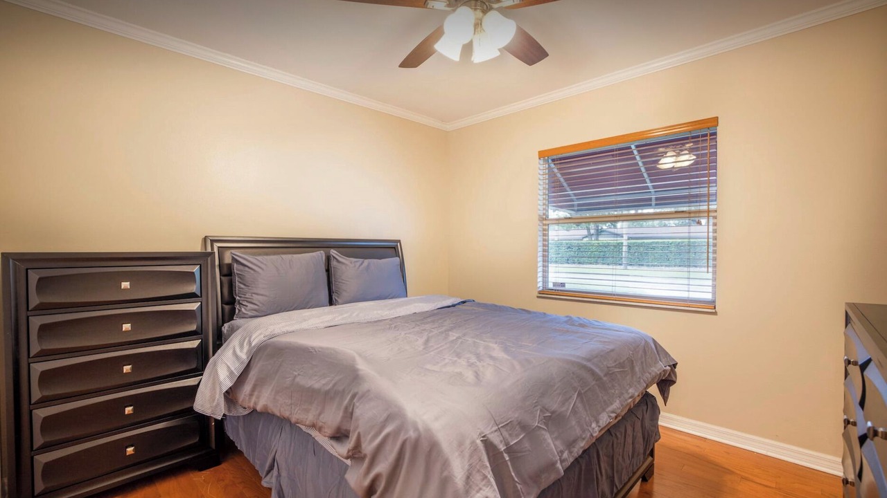 Photo of Bedroom in Beach Park