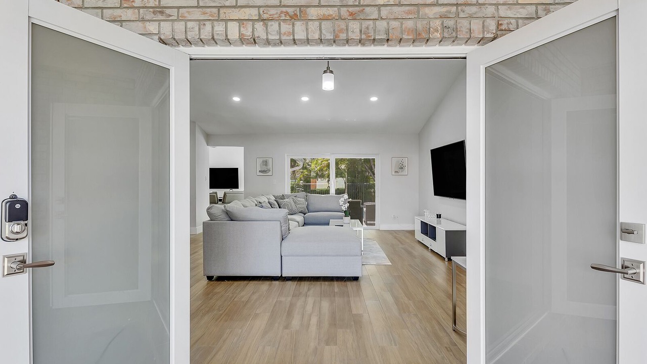 Photo of Bedroom in Coral Springs