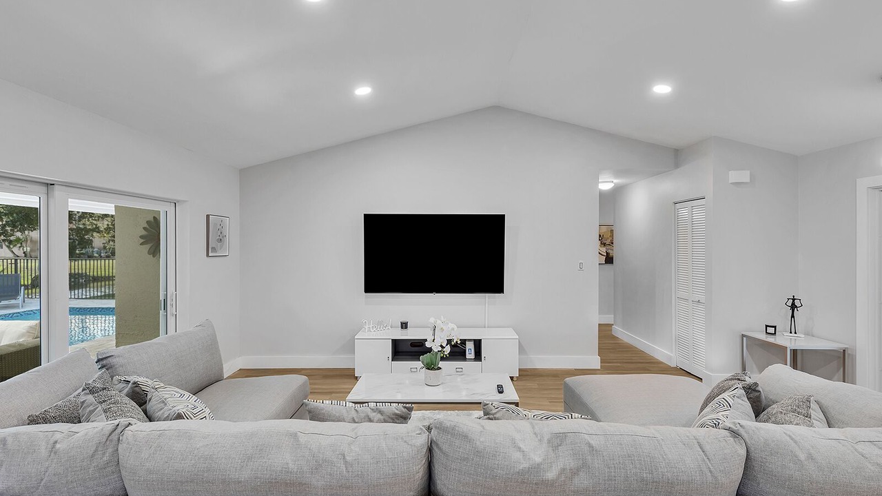 Photo of Livingroom in Coral Springs