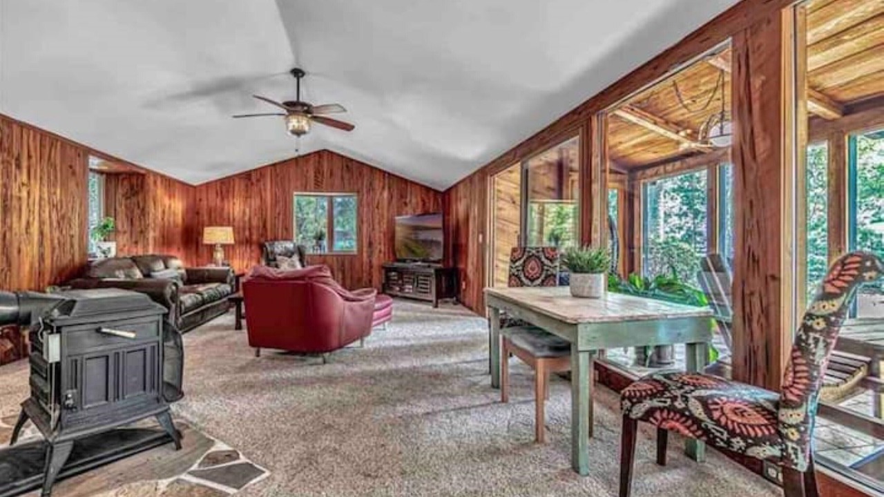 Photo of Bedroom in Lake Helen