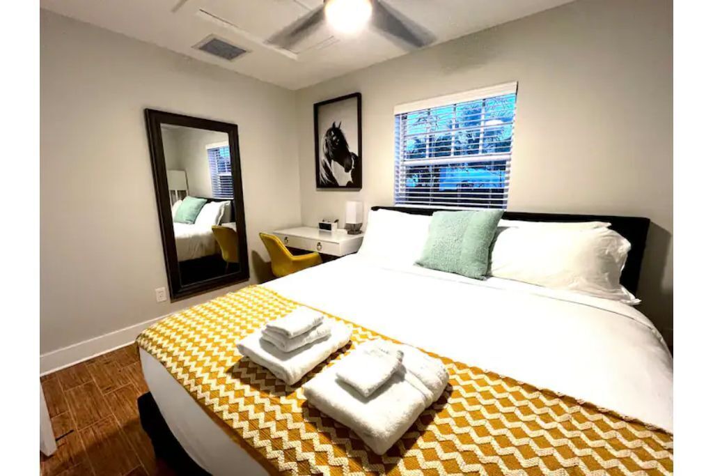 Photo of Bedroom in Mango Groves