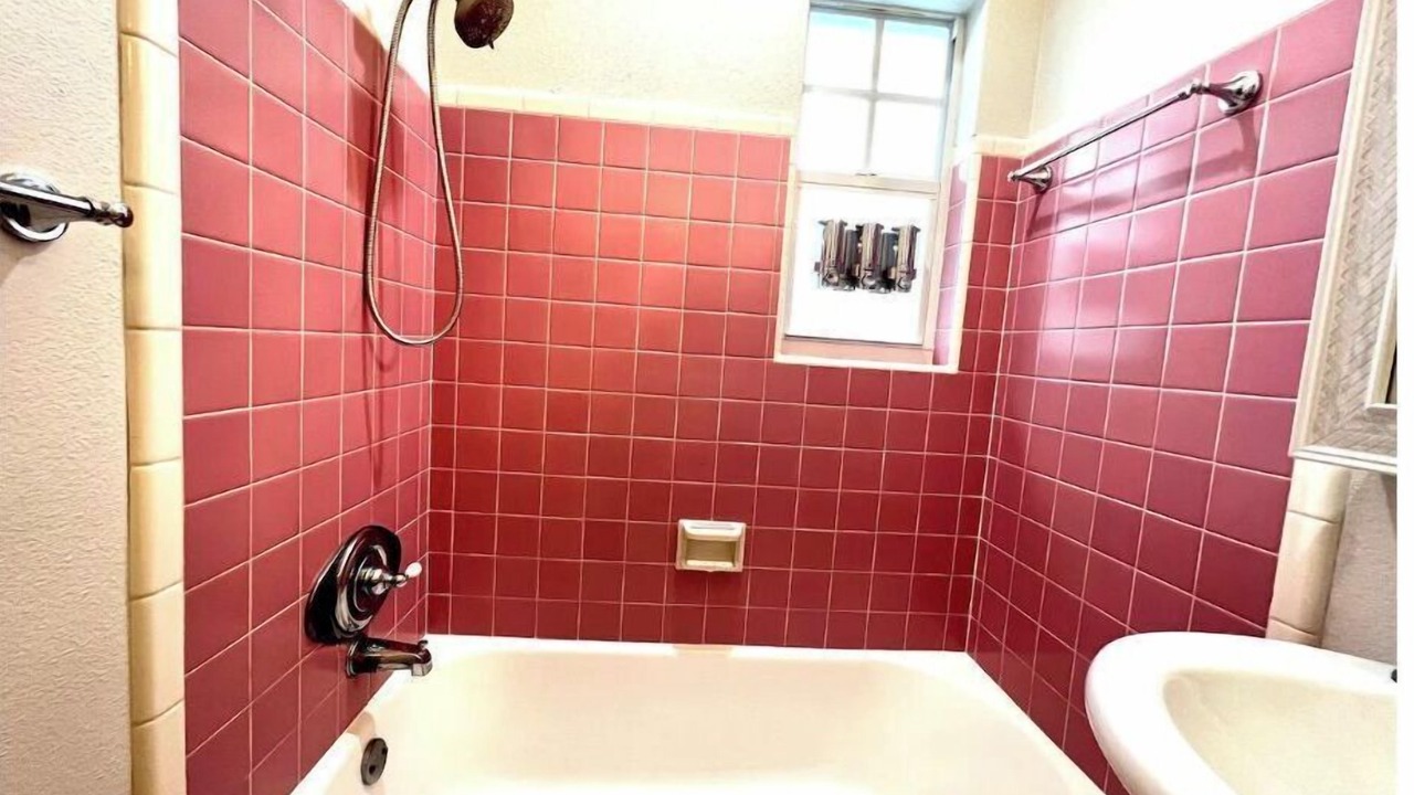 Photo of Bathroom in Mango Groves