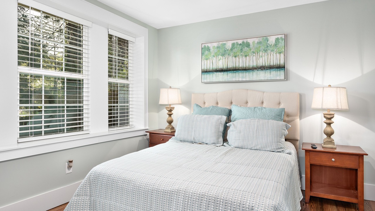 Photo of Bedroom in Woodfin