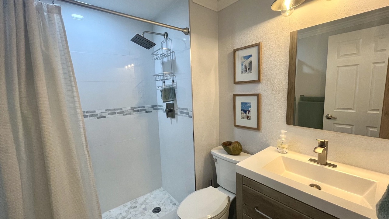 Photo of Bathroom in Tavernier