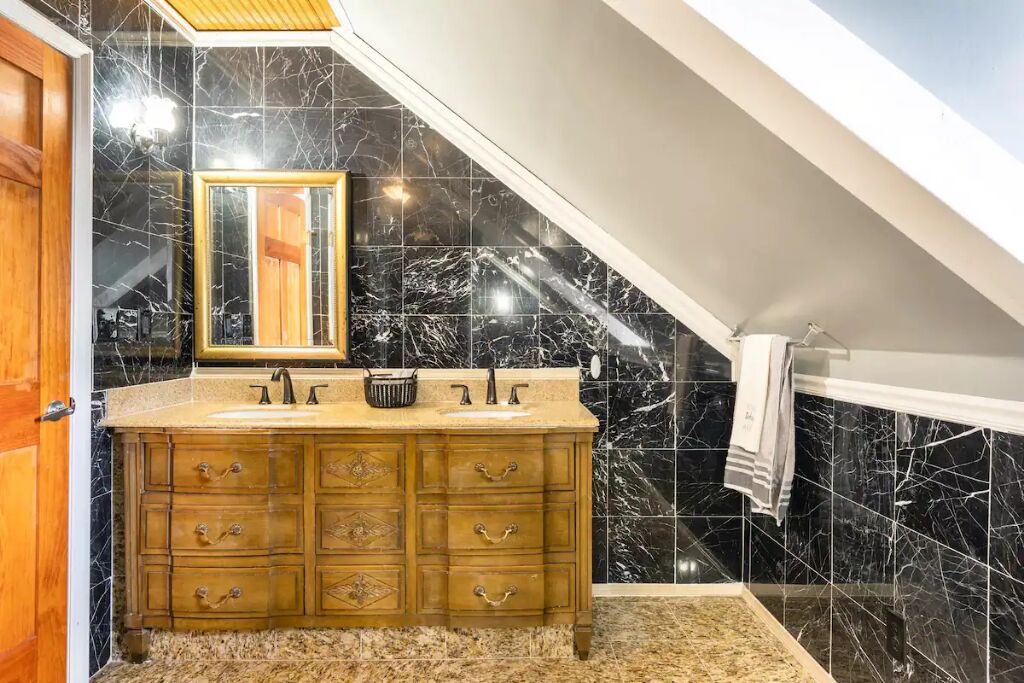 Photo of Bathroom in Fairview Shores