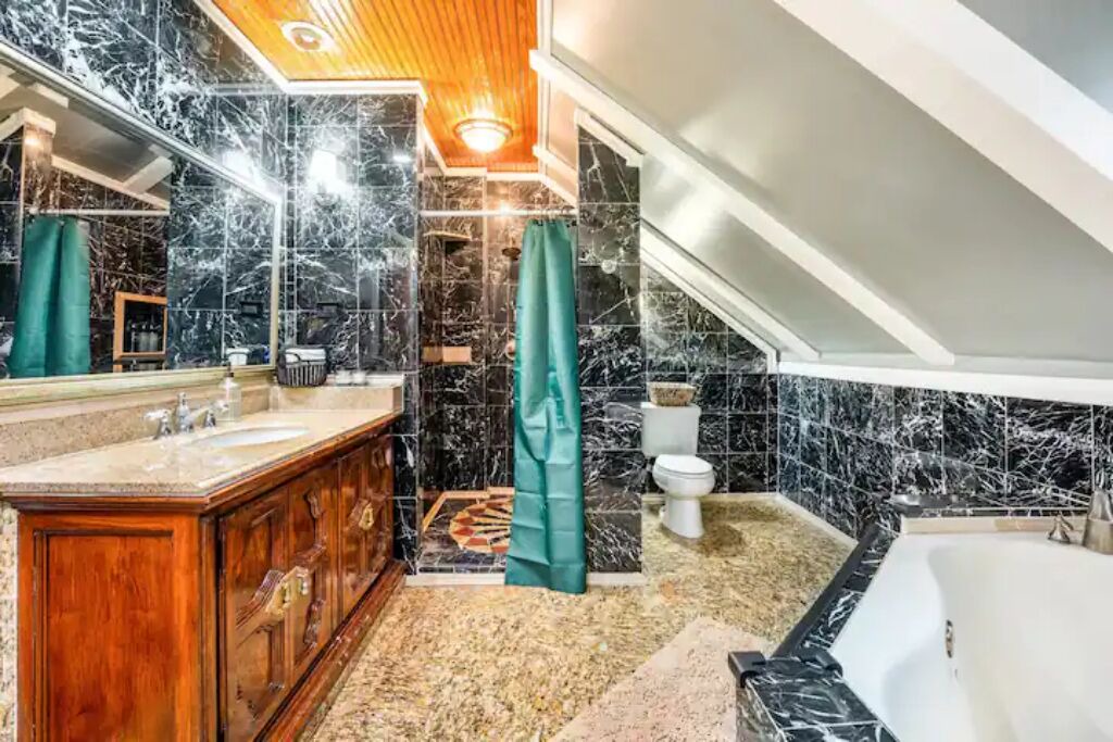 Photo of Bathroom in Fairview Shores