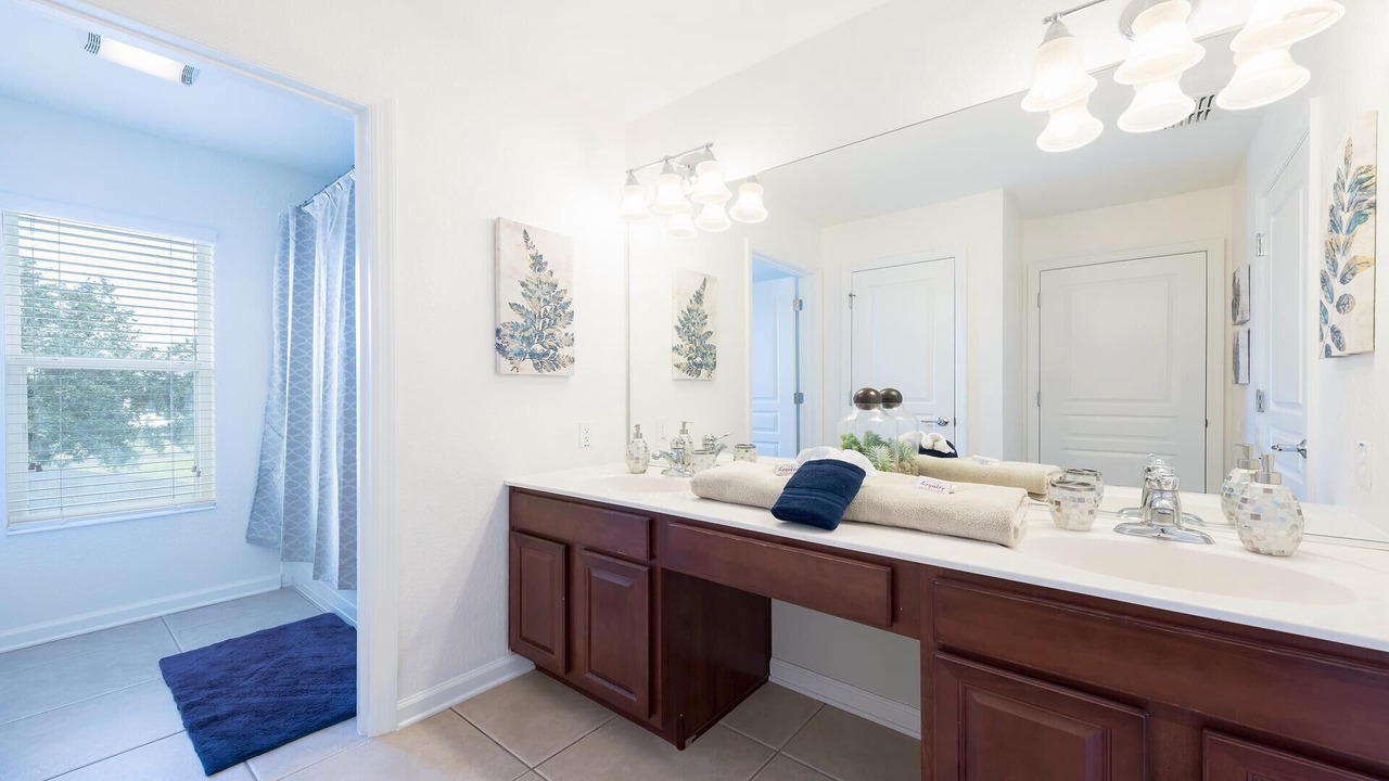 Photo of Bathroom in Windsor Hills