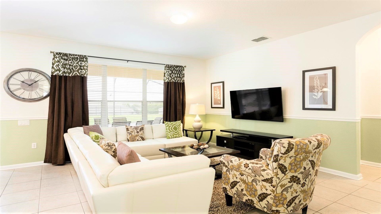 Photo of Livingroom in Windsor Hills