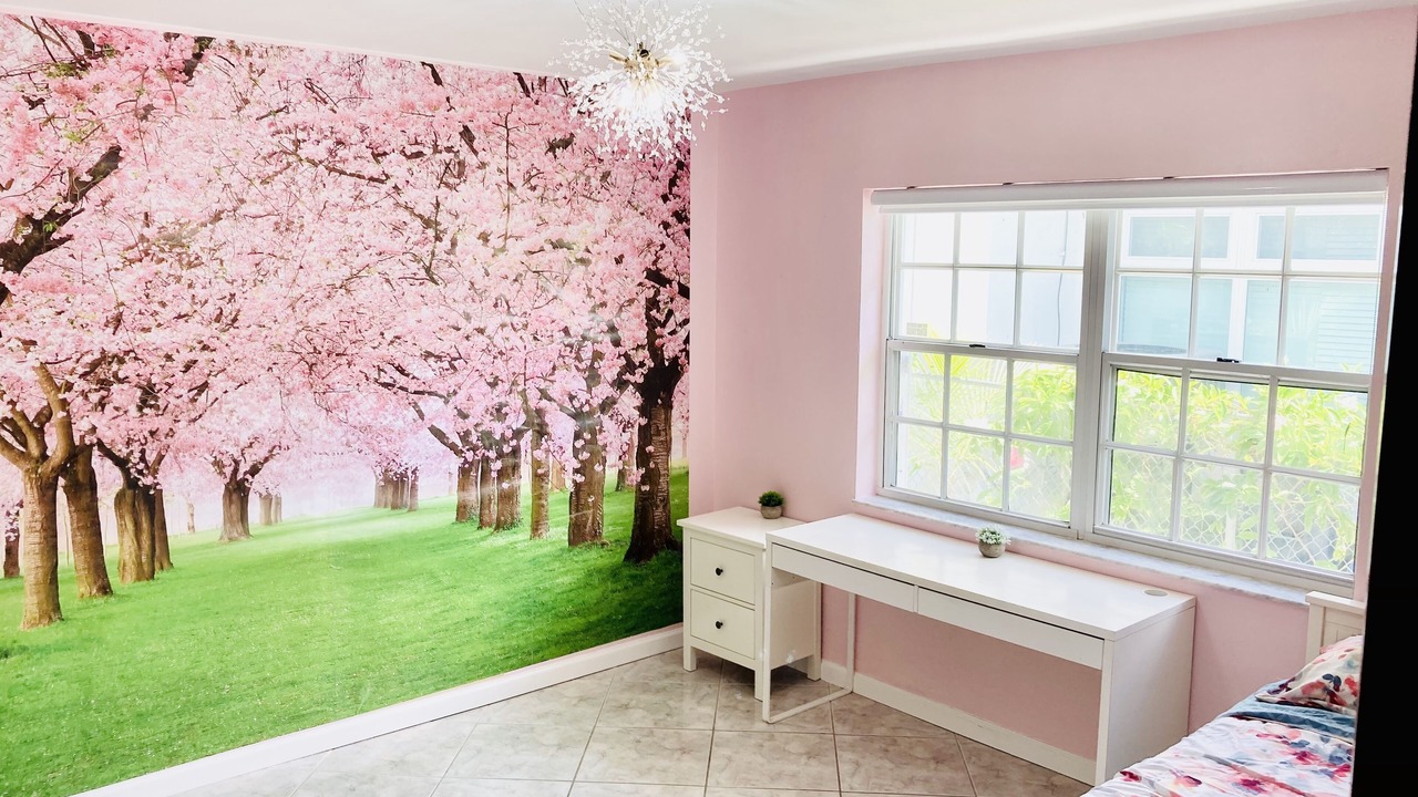 Photo of Bedroom in Surfside