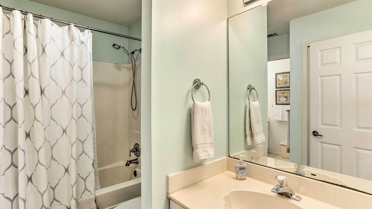 Photo of Bathroom in Nettles Island