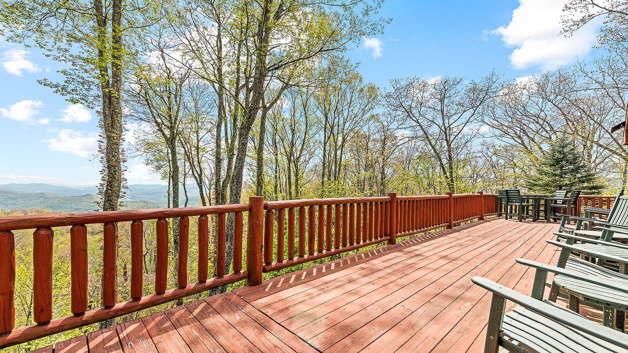 Photo of Patio Balcony in Maggie Valley