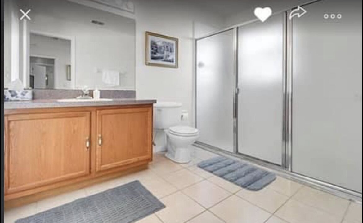 Photo of Bathroom in Bridgewater Crossing