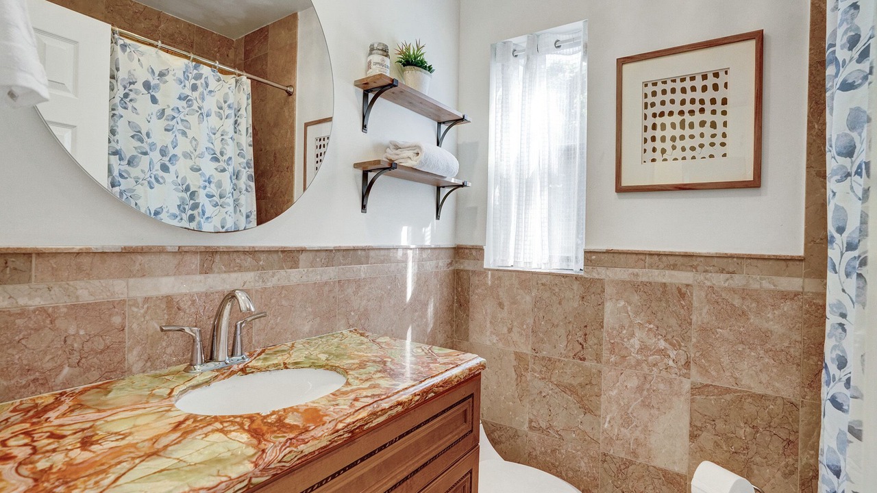 Photo of Bathroom in Buena Vista