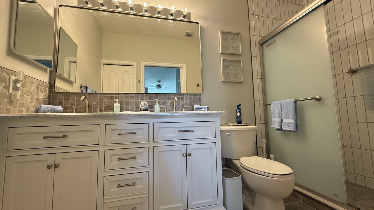 Photo of Bathroom in Stoneybrook