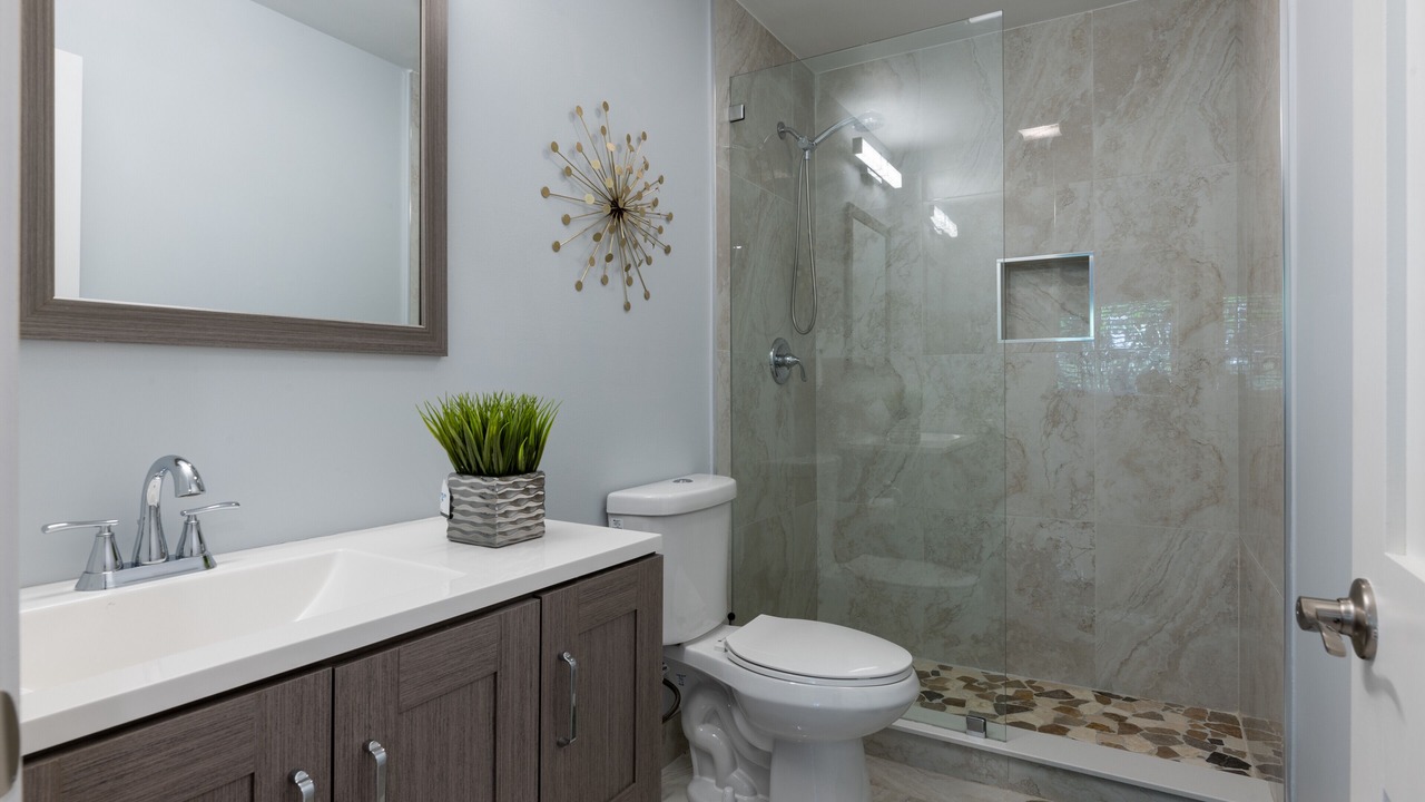 Photo of Bathroom in Hunt Club