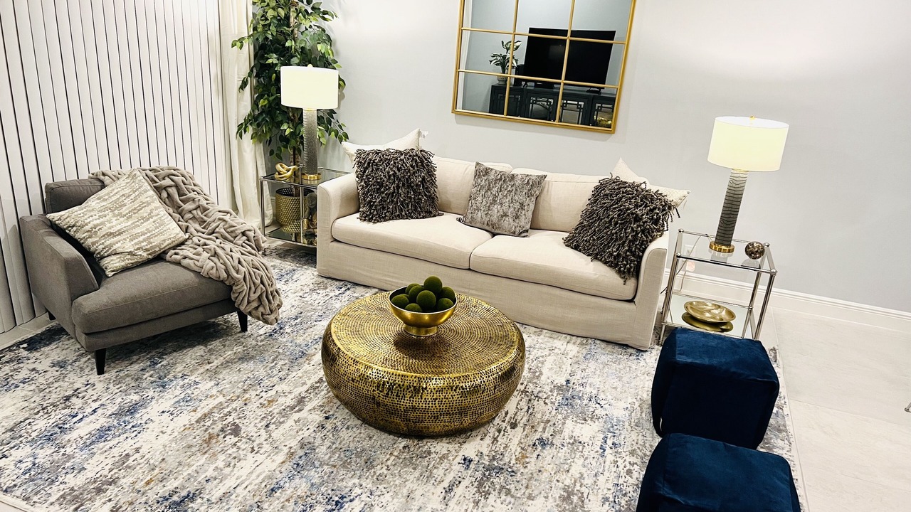 Photo of Livingroom in Hunt Club