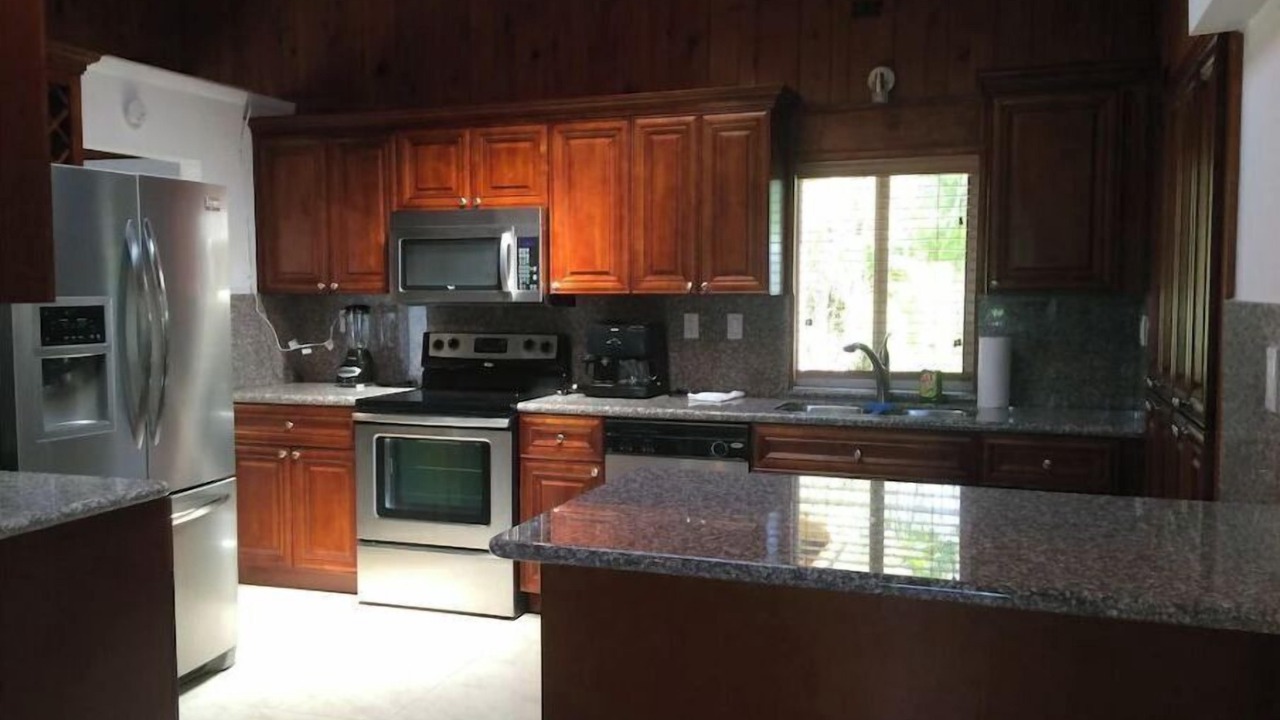 Photo of Kitchen in Pinecrest