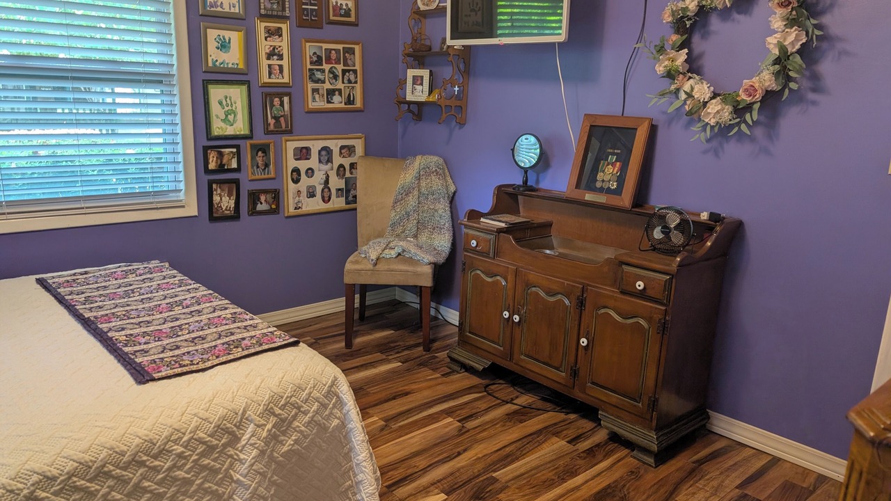 Photo of Bedroom in Salt Springs