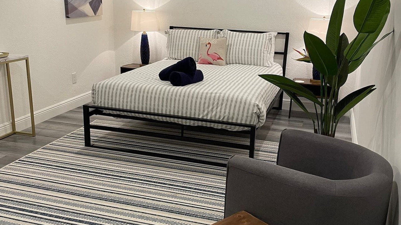 Photo of Bedroom in Sunset
