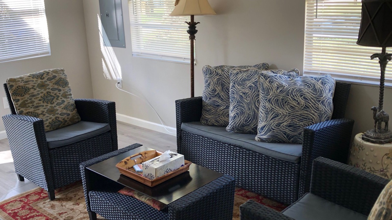 Photo of Livingroom in Sulphur Springs