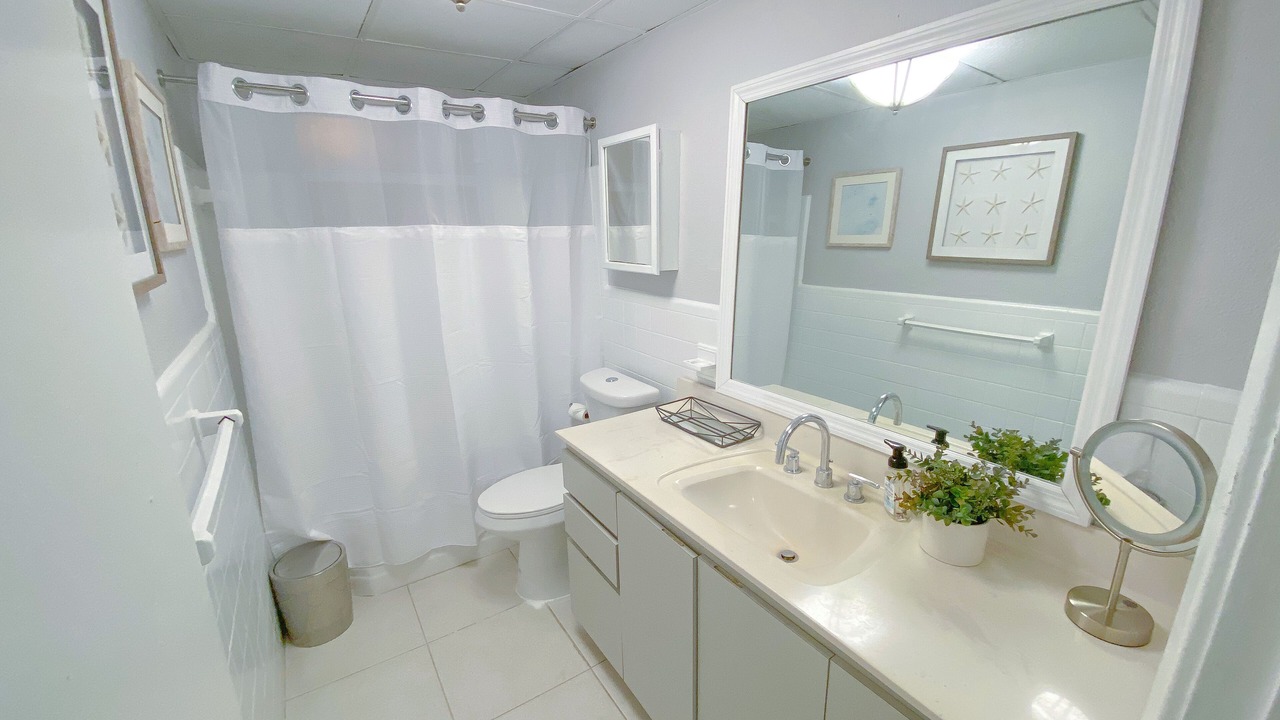 Photo of Bathroom in Poinciana Park