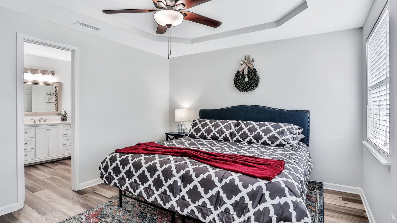 Photo of Bedroom in Doctors Inlet