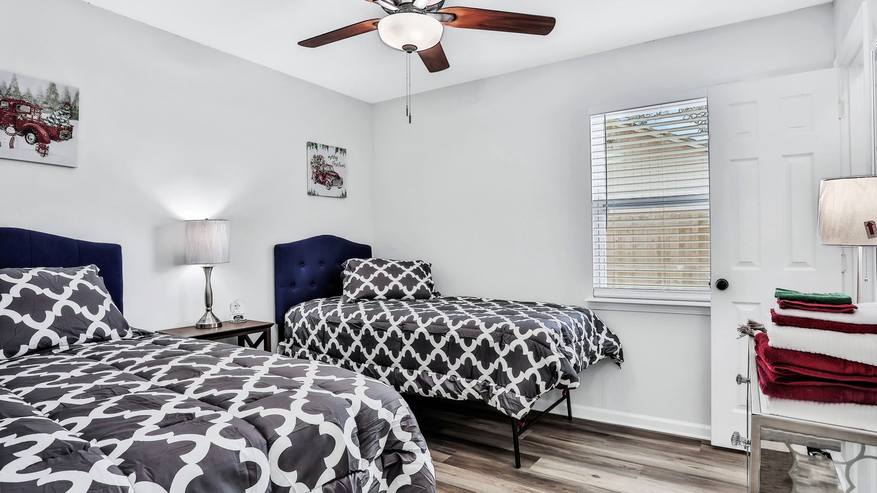 Photo of Bedroom in Doctors Inlet