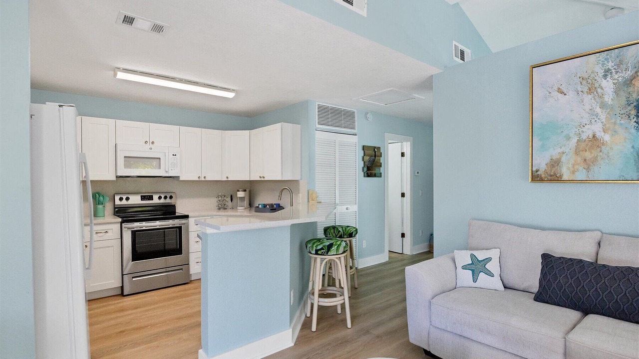 Photo of Livingroom in Palm Island