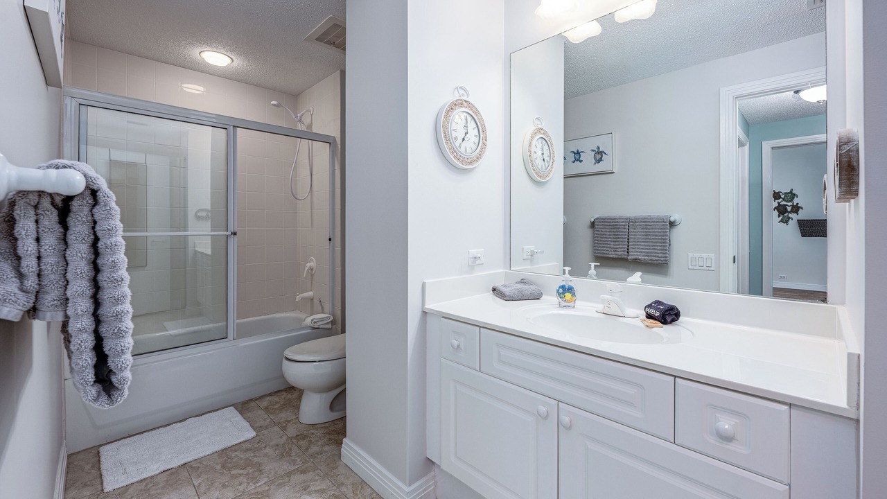 Photo of Bathroom in Navarre Beach