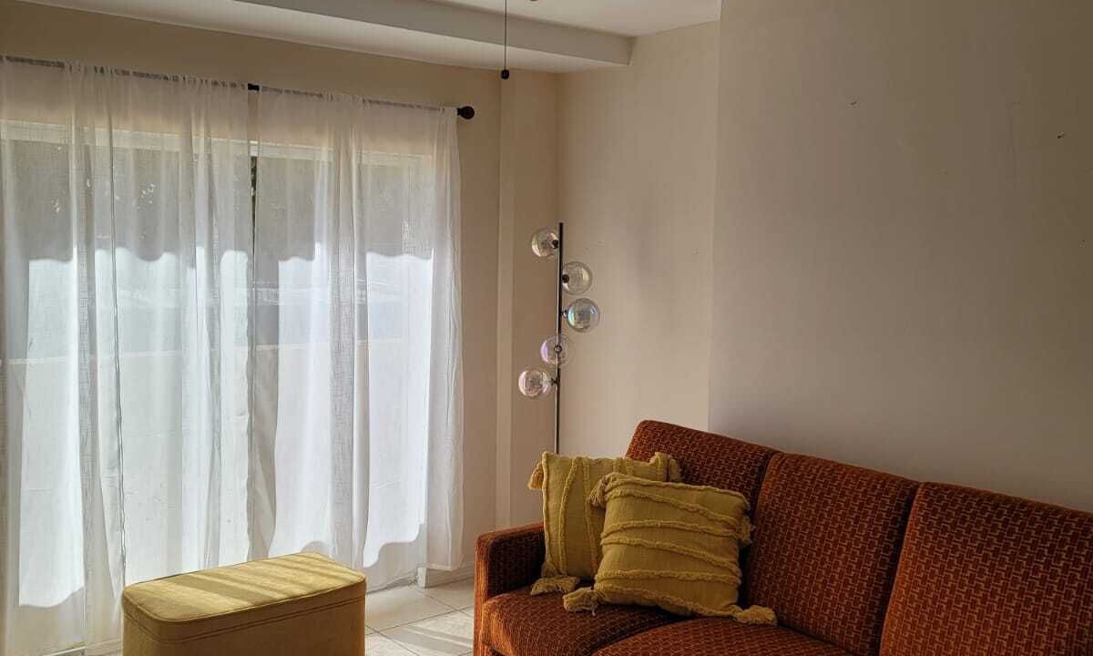 Photo of Livingroom in Ludlam