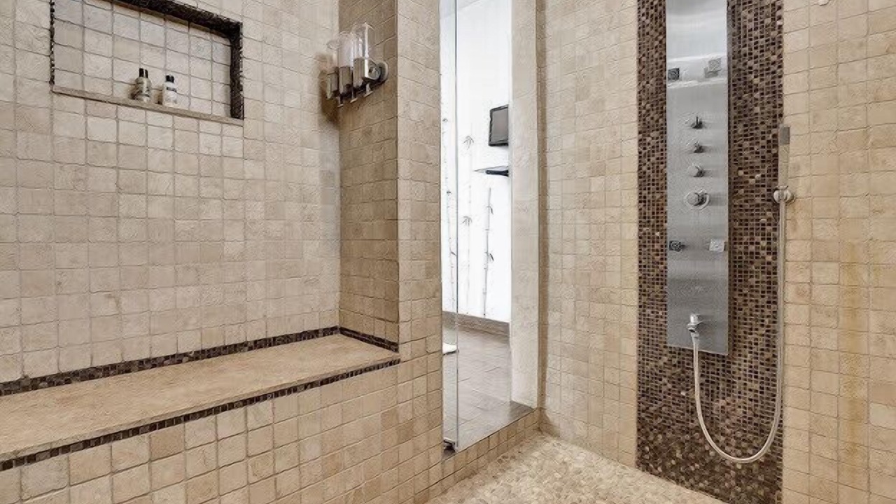 Photo of Bathroom in Green Meadow