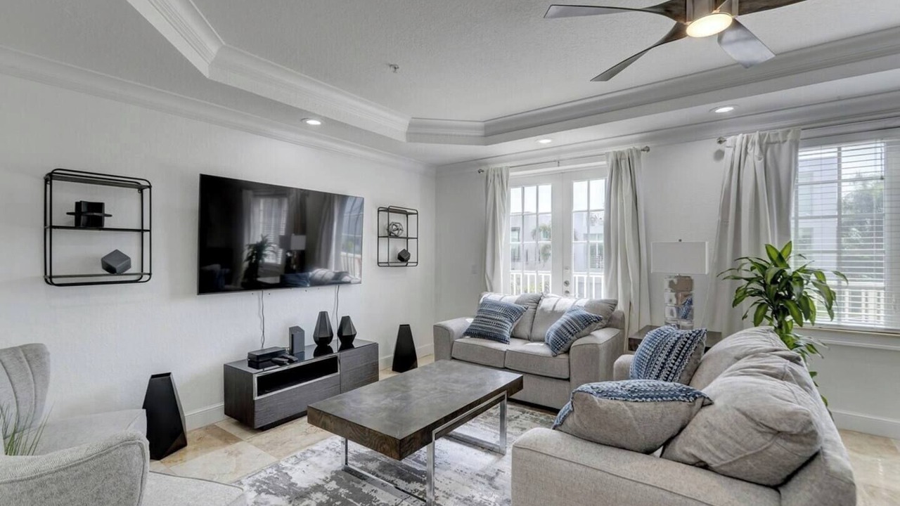 Photo of Livingroom in Colee Hammock