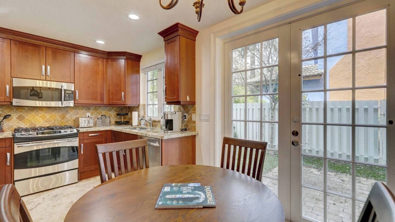 Photo of Kitchen in Colee Hammock