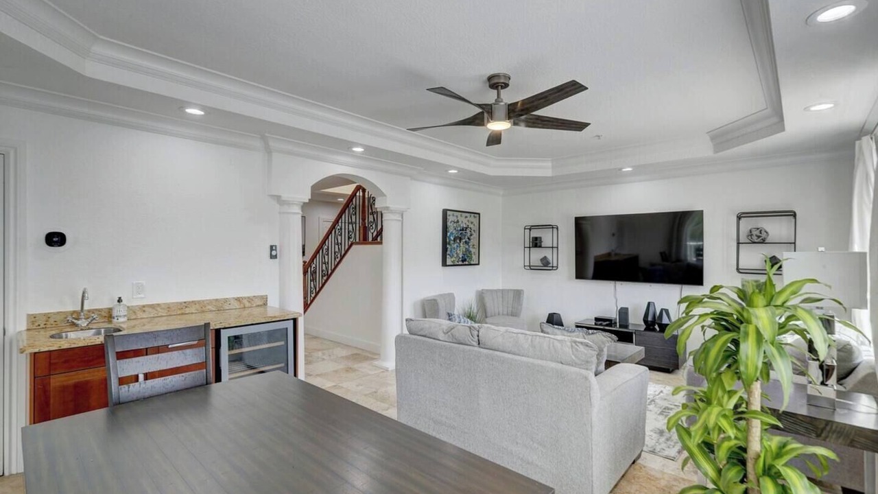 Photo of Livingroom in Colee Hammock