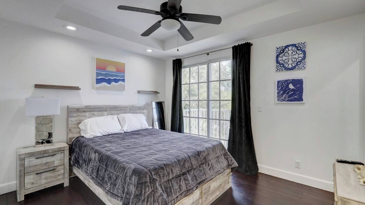 Photo of Bedroom in Colee Hammock